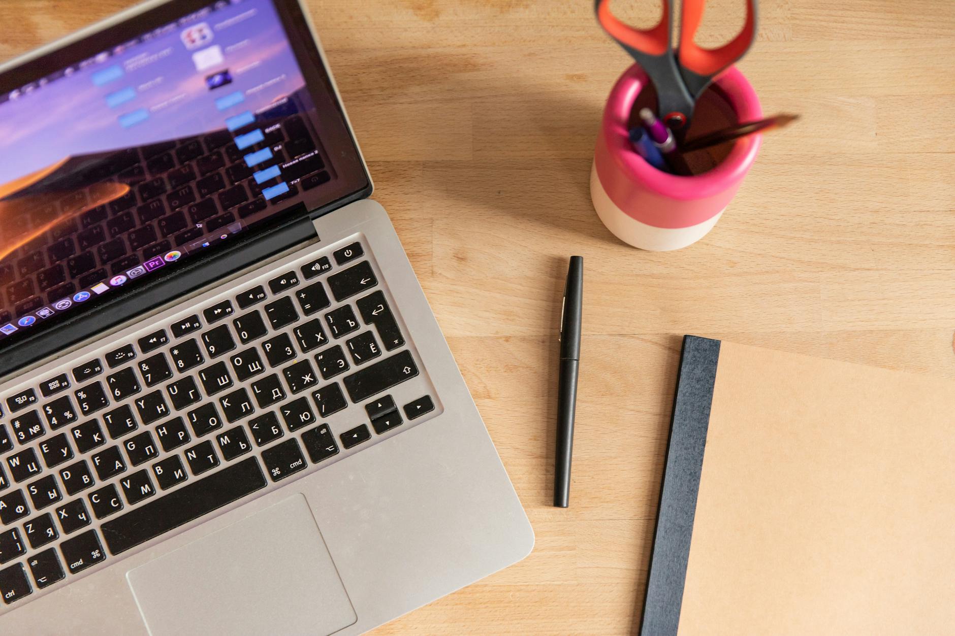 AI-Generated Content: Benefits, Risks & SEO Best Practices