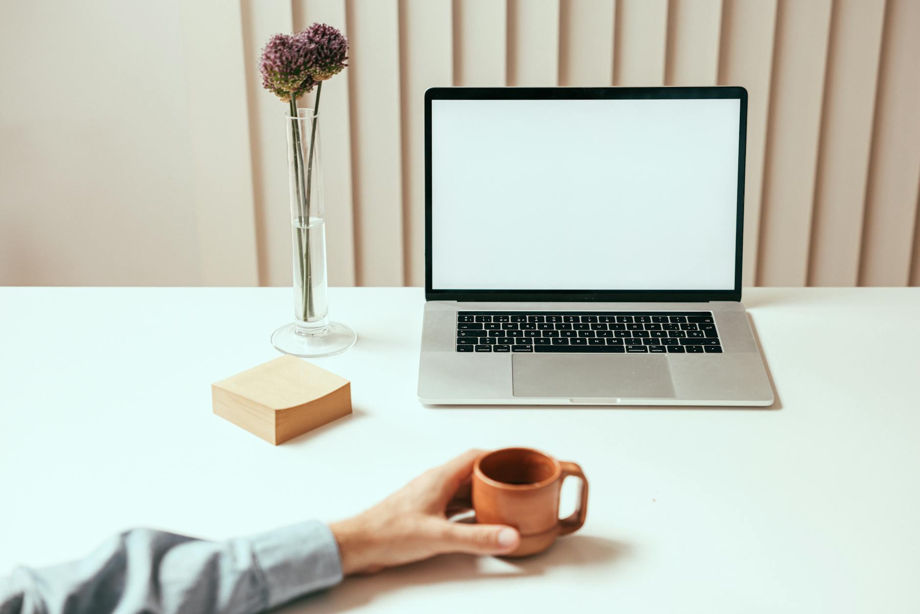 Top 10 Tools for Automating Digital Marketing Workflows in 2025