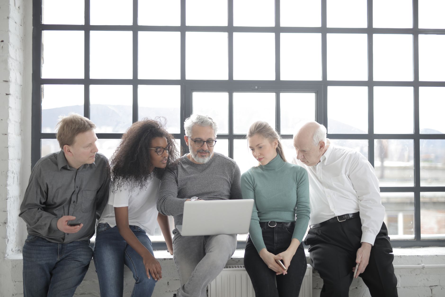 Google Search's Guidance About AI-Generated Content: What SEO Pros Need to Know