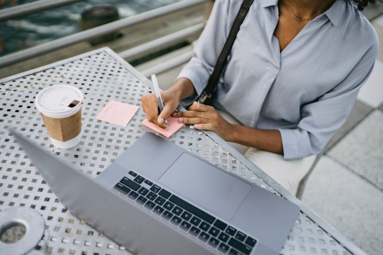 Summer SEO Content Ideas for Local Businesses (10 Proven Strategies)