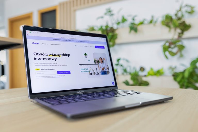 AI-Powered Marketing Software That Multiplies Results: What HubSpot and Smarter Tools Can Do for You